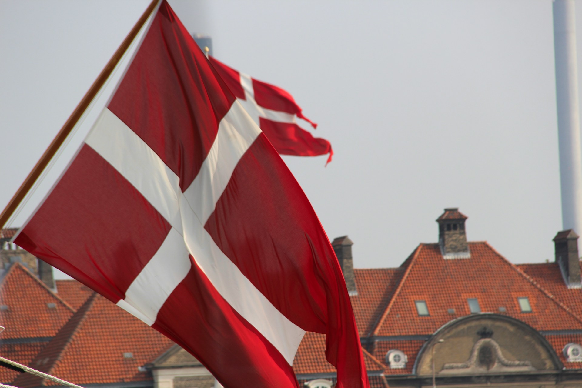 Tanskan lippu eli Dannebrog