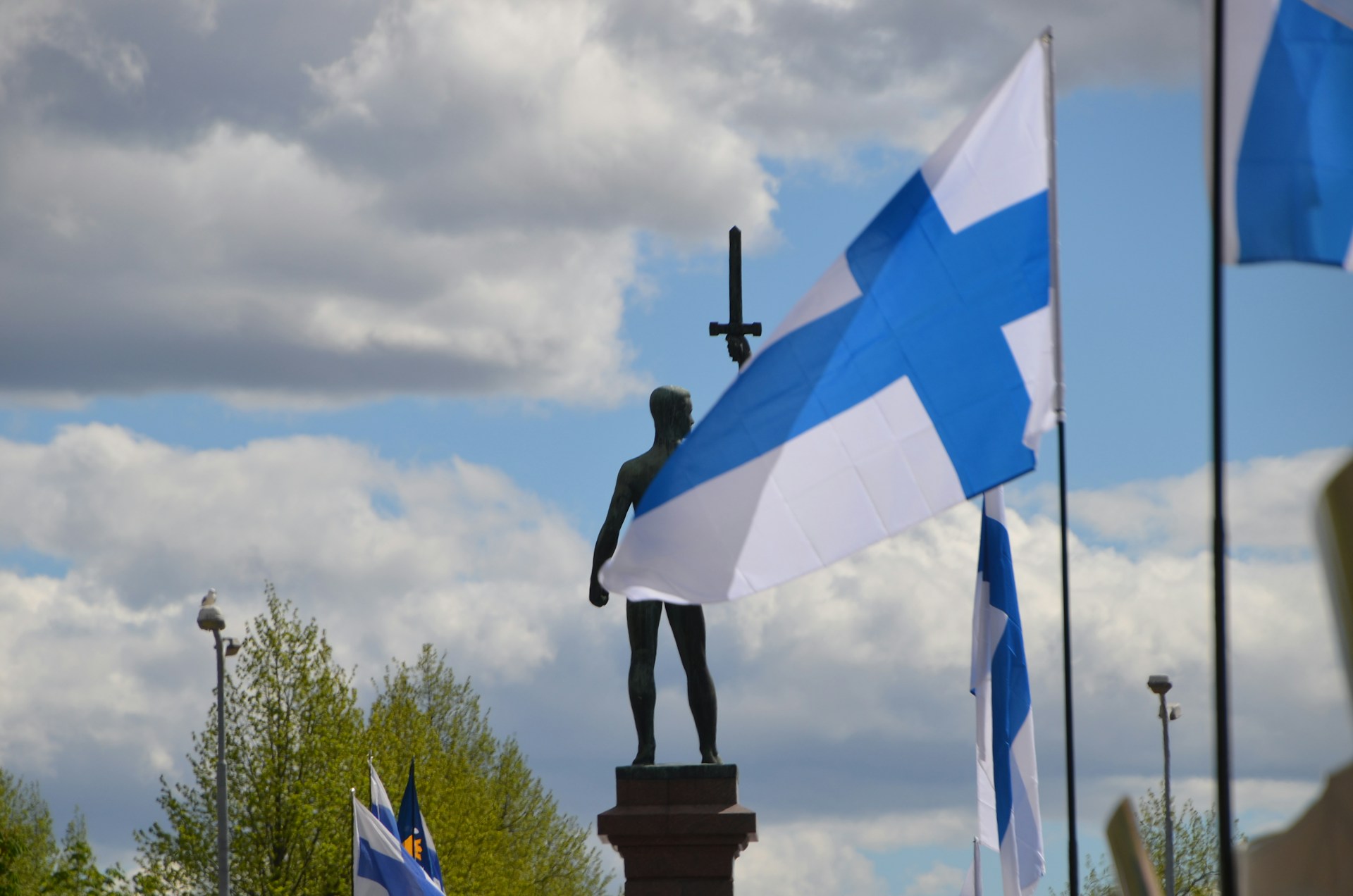 Suomen siniristilippu